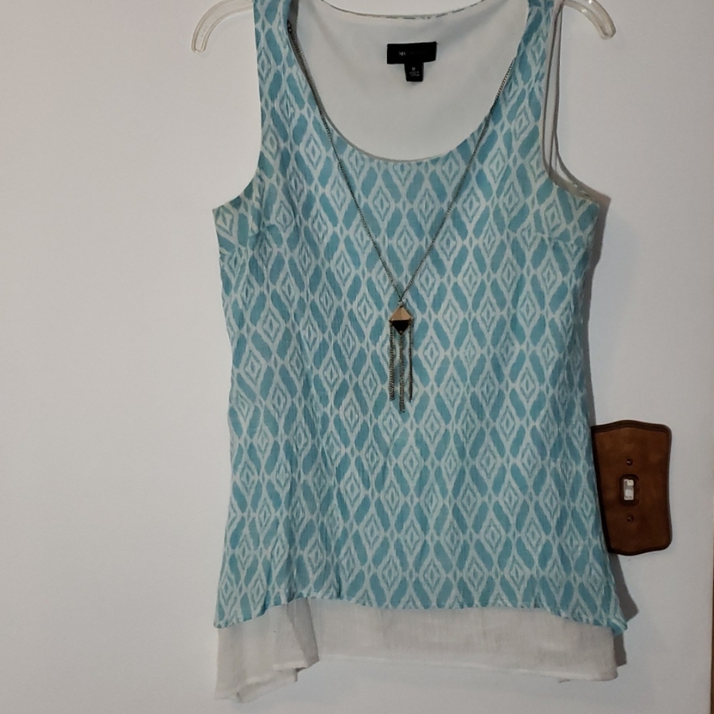 Aqua/white AB Studio Top w/necklace size M